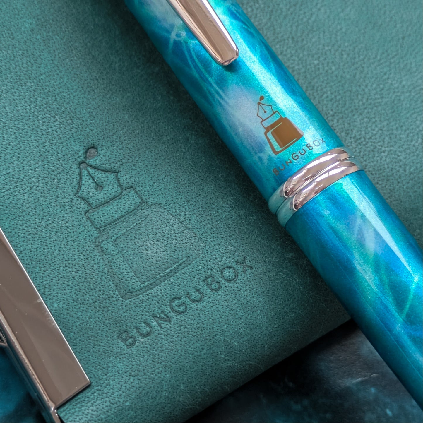 Bon Voyage 口金ペンケース レギュラー3本挿 BUNGUBOX x 編吟革盤舎
