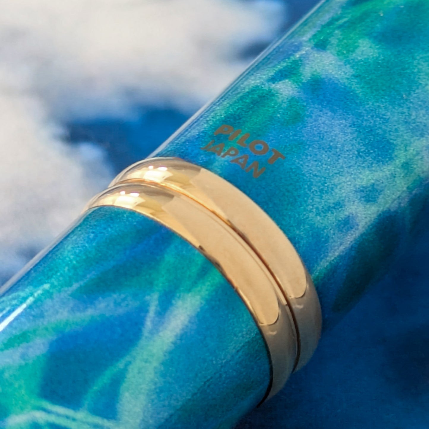 Bon Voyage BB, Gold Trim Vanishing Point