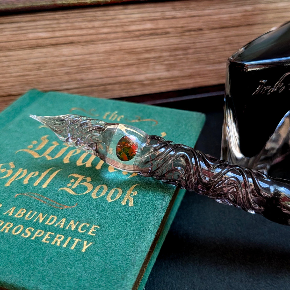 The mini Witch glass pen, BUNGUBOX x Synchronicity Glass Art