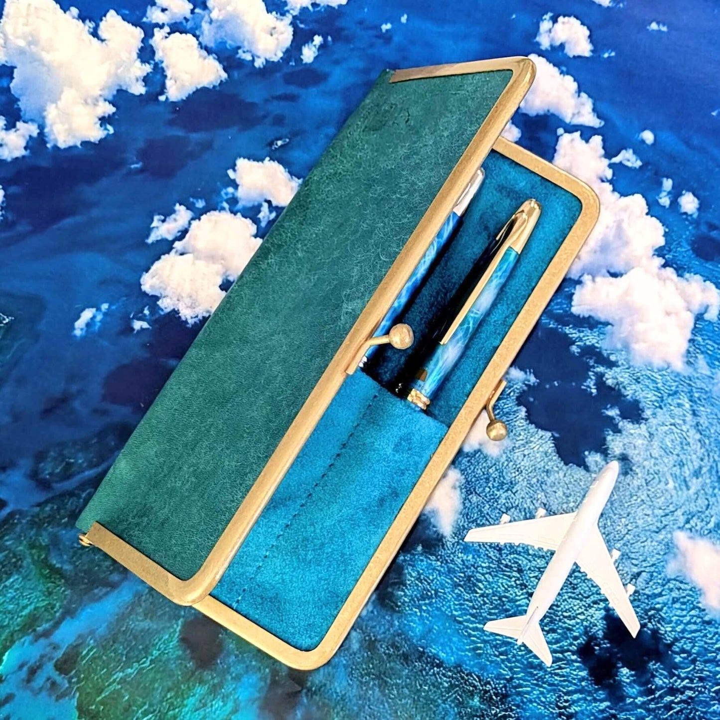 Bon Voyage 口金ペンケース レギュラー3本挿 BUNGUBOX x 編吟革盤舎